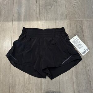 lululemon Hotty Hot HR Short 2.5”